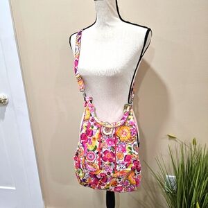 Vera bradely clementine carry all tote